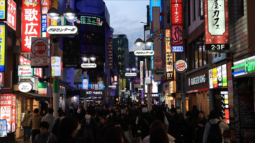 Japan posts record decline in population