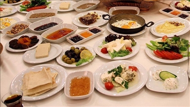 World Breakfast Day offers taste of Turkish cuisine to Pakistanis