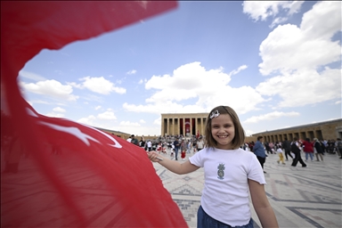 Türkiye shënon Ditën e Sovranitetit Kombëtar dhe Ditën e Fëmijëve