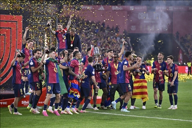 قدم.. برشلونة يتوج بكأس الملك للمرة الـ32 في تاريخه