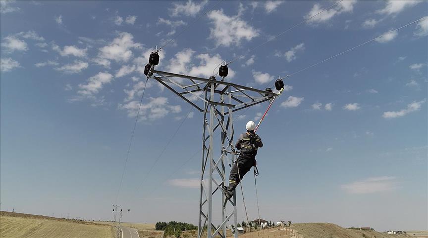 Spot market electricity prices for Saturday, Nov. 14