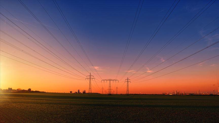 Spot market electricity prices for Friday, Nov. 18