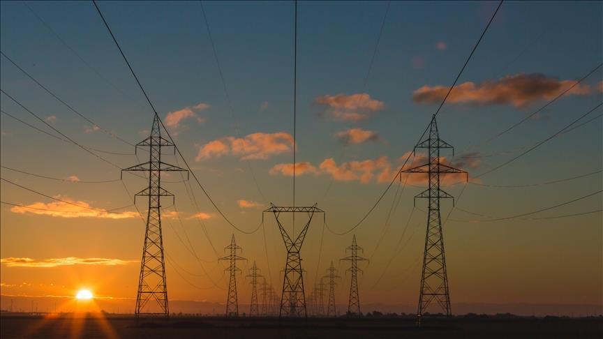 Spot market electricity prices for Saturday, May 17